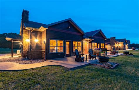 Harpole's heartland lodge in illinois - Harpole's Heartland Lodge has been selected the #1 most romantic getaway in Illinois! View full details inside >>
